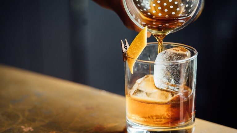 World Amaro Day: il 28 ottobre si festeggia il liquore tipico italiano